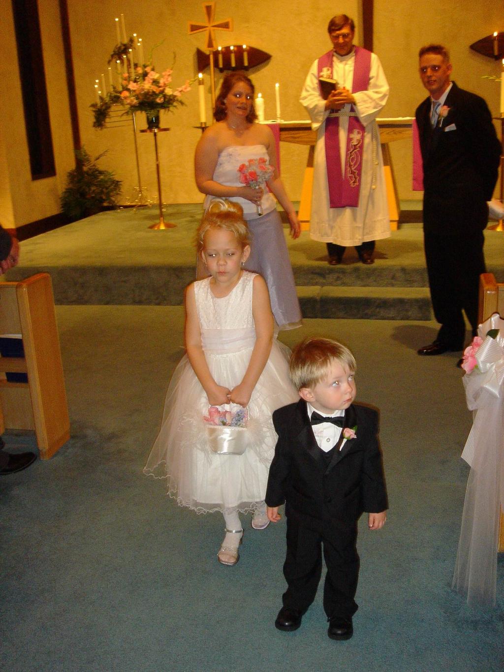 2005/03(March)/02(Mount-Wedding)/1024x768_2005-03-05 18-52-44.JPG